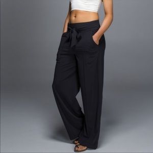 Lululemon Noir Pants High Waist Wide Leg